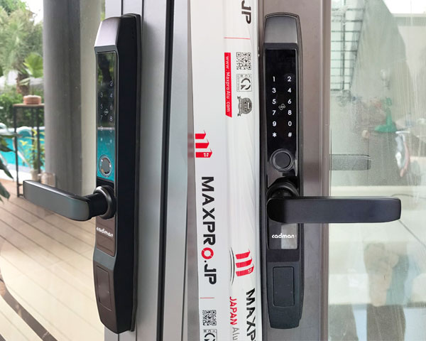 khóa vân tay cửa nhôm xingfa cj01
